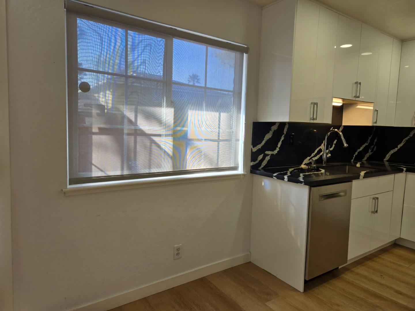 Detail Gallery Image 4 of 16 For 5626 Calmor Ave #1,  San Jose,  CA 95123 - 2 Beds | 1 Baths