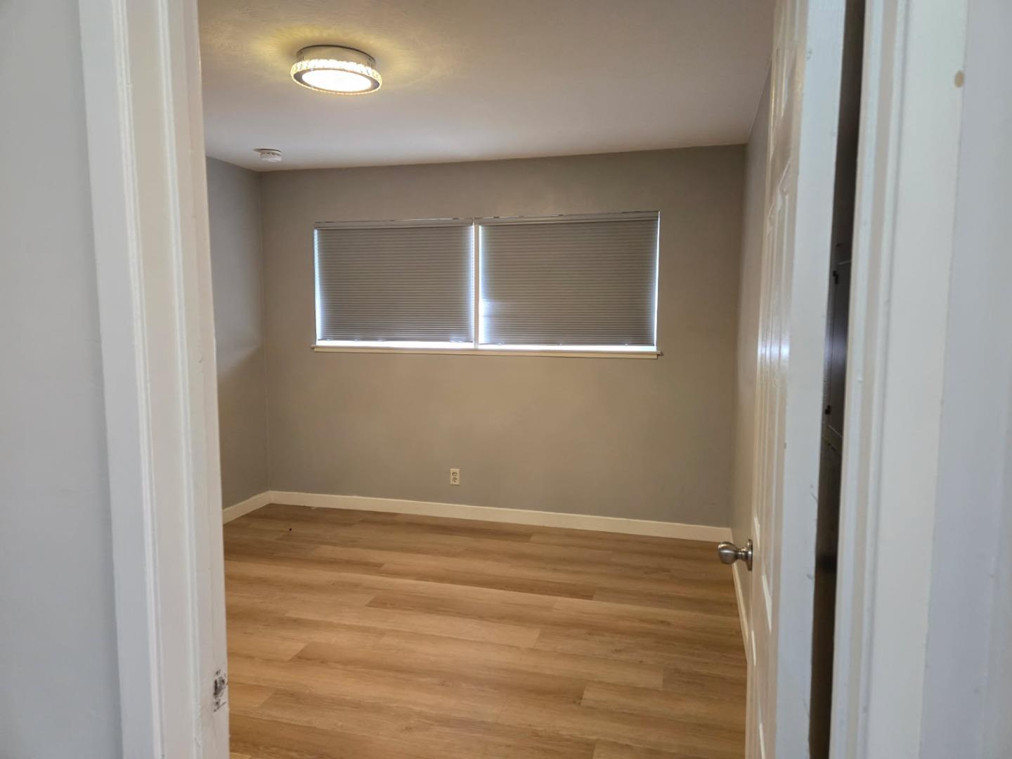 Detail Gallery Image 8 of 16 For 5626 Calmor Ave #1,  San Jose,  CA 95123 - 2 Beds | 1 Baths