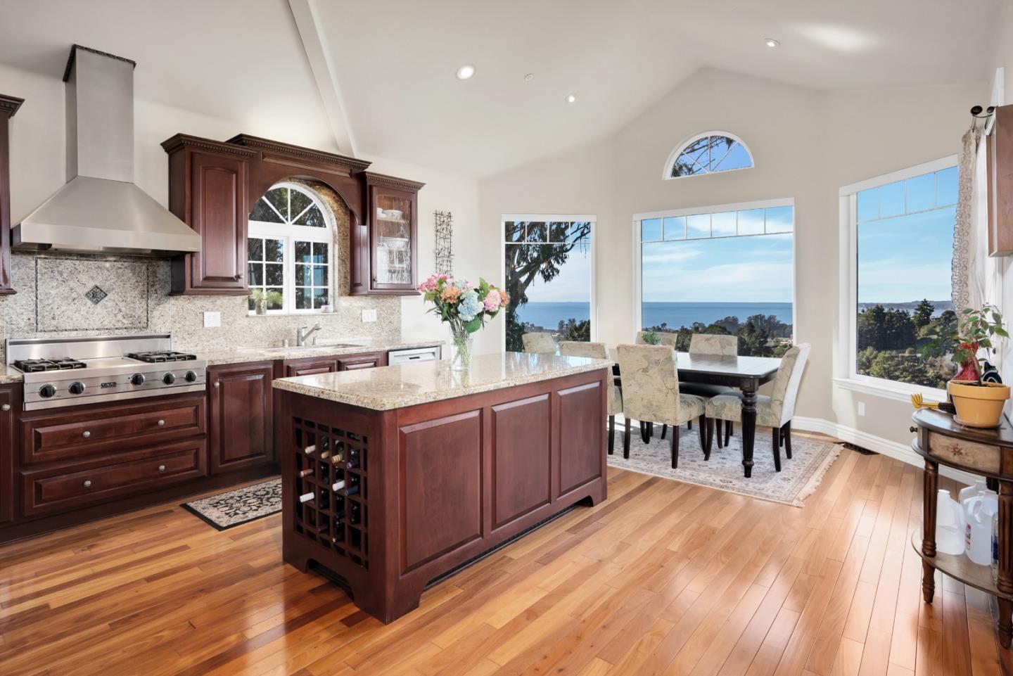 Detail Gallery Image 6 of 51 For 140 Zanzibar Dr, Aptos,  CA 95003 - 3 Beds | 3 Baths