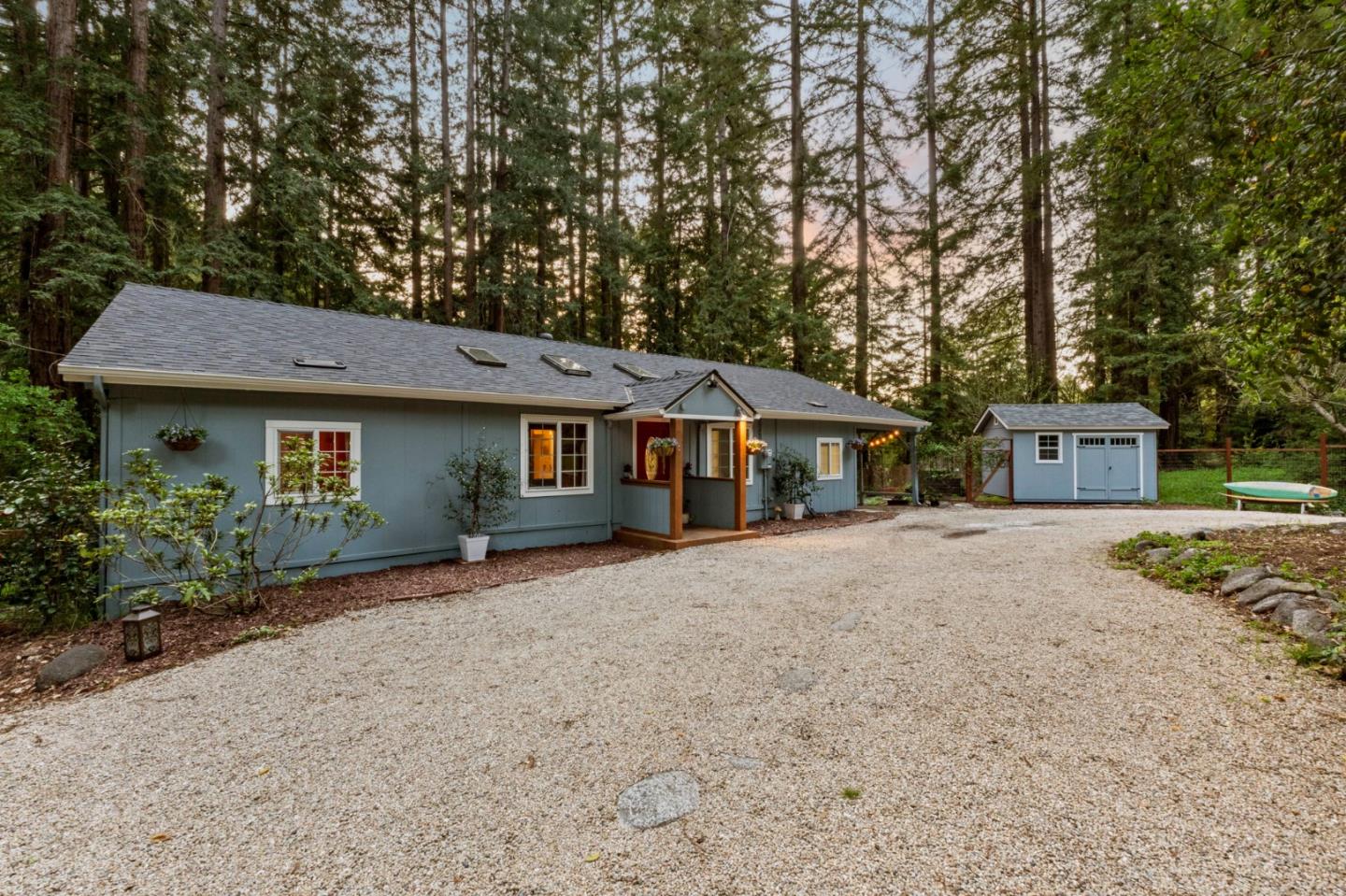 Detail Gallery Image 4 of 57 For 241 Redwood Way, Boulder Creek,  CA 95006 - 4 Beds | 2 Baths