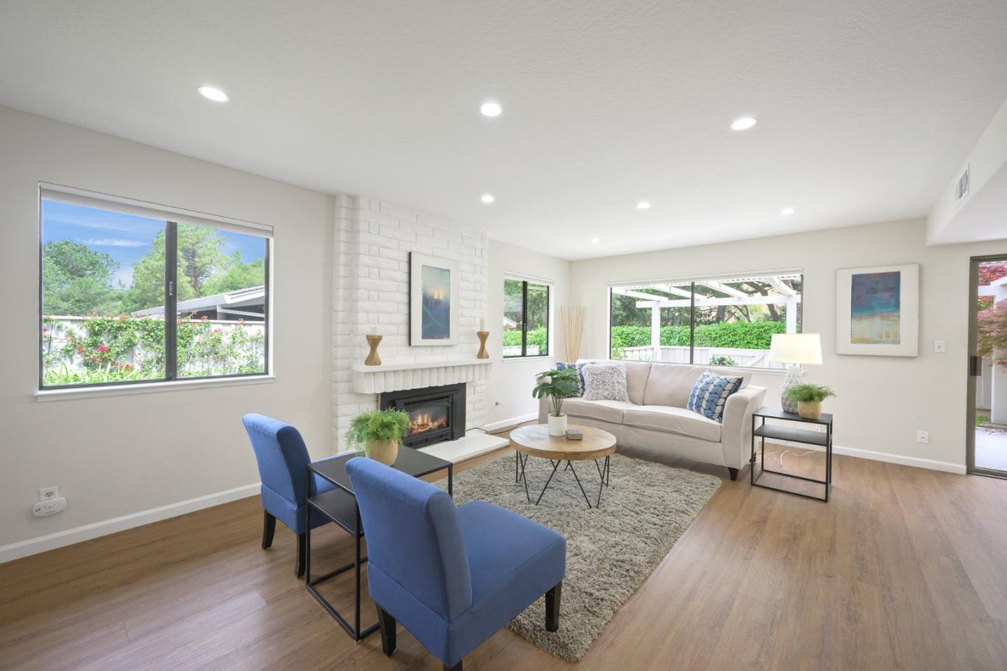 Detail Gallery Image 4 of 40 For 5201 Cribari-Hills, San Jose,  CA 95135 - 2 Beds | 2 Baths