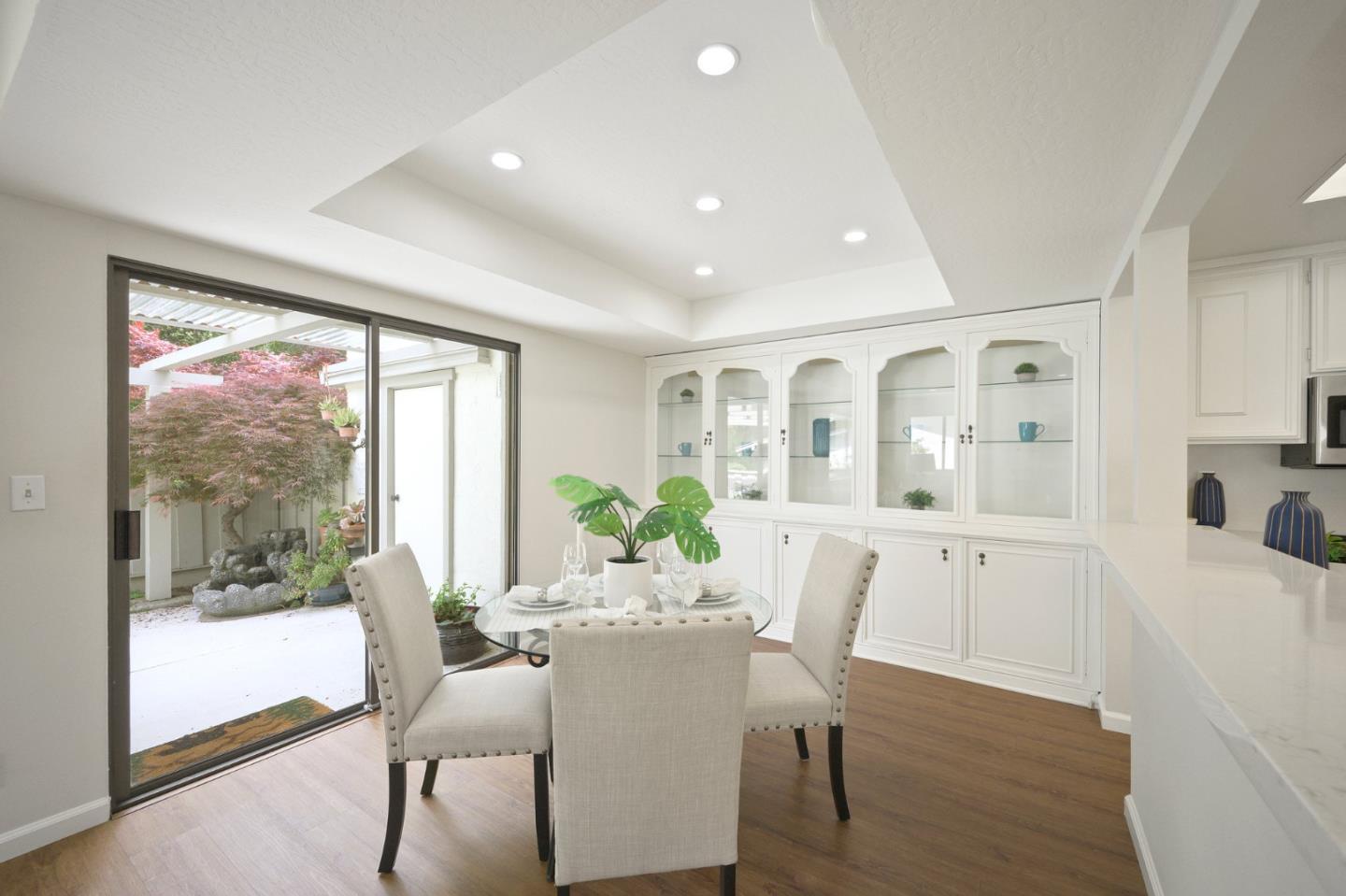 Detail Gallery Image 6 of 40 For 5201 Cribari-Hills, San Jose,  CA 95135 - 2 Beds | 2 Baths