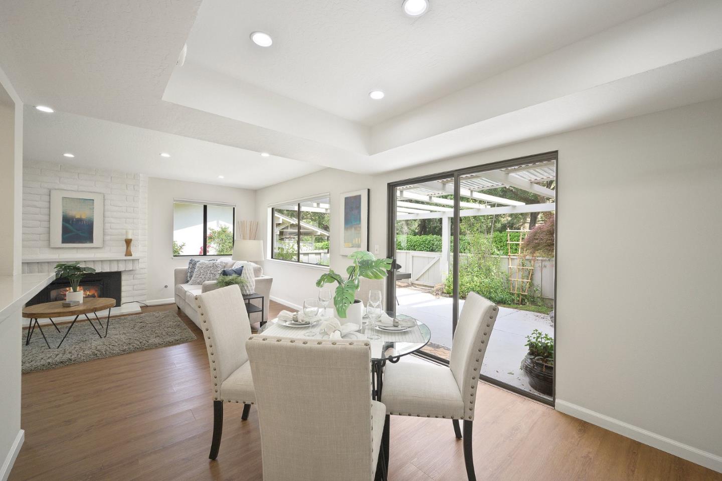 Detail Gallery Image 7 of 40 For 5201 Cribari-Hills, San Jose,  CA 95135 - 2 Beds | 2 Baths