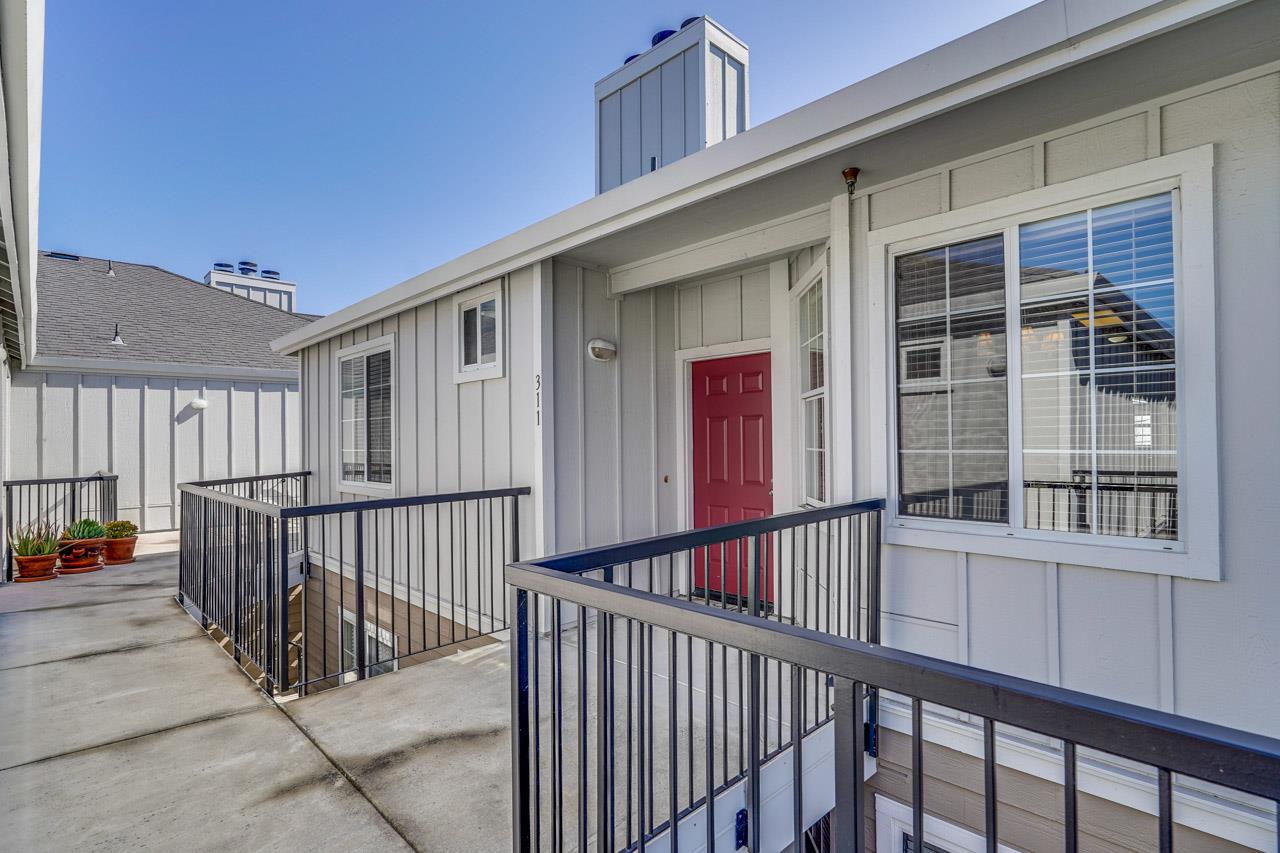 Detail Gallery Image 2 of 46 For 250 Santa Fe Ter #311,  Sunnyvale,  CA 94085 - 2 Beds | 2 Baths