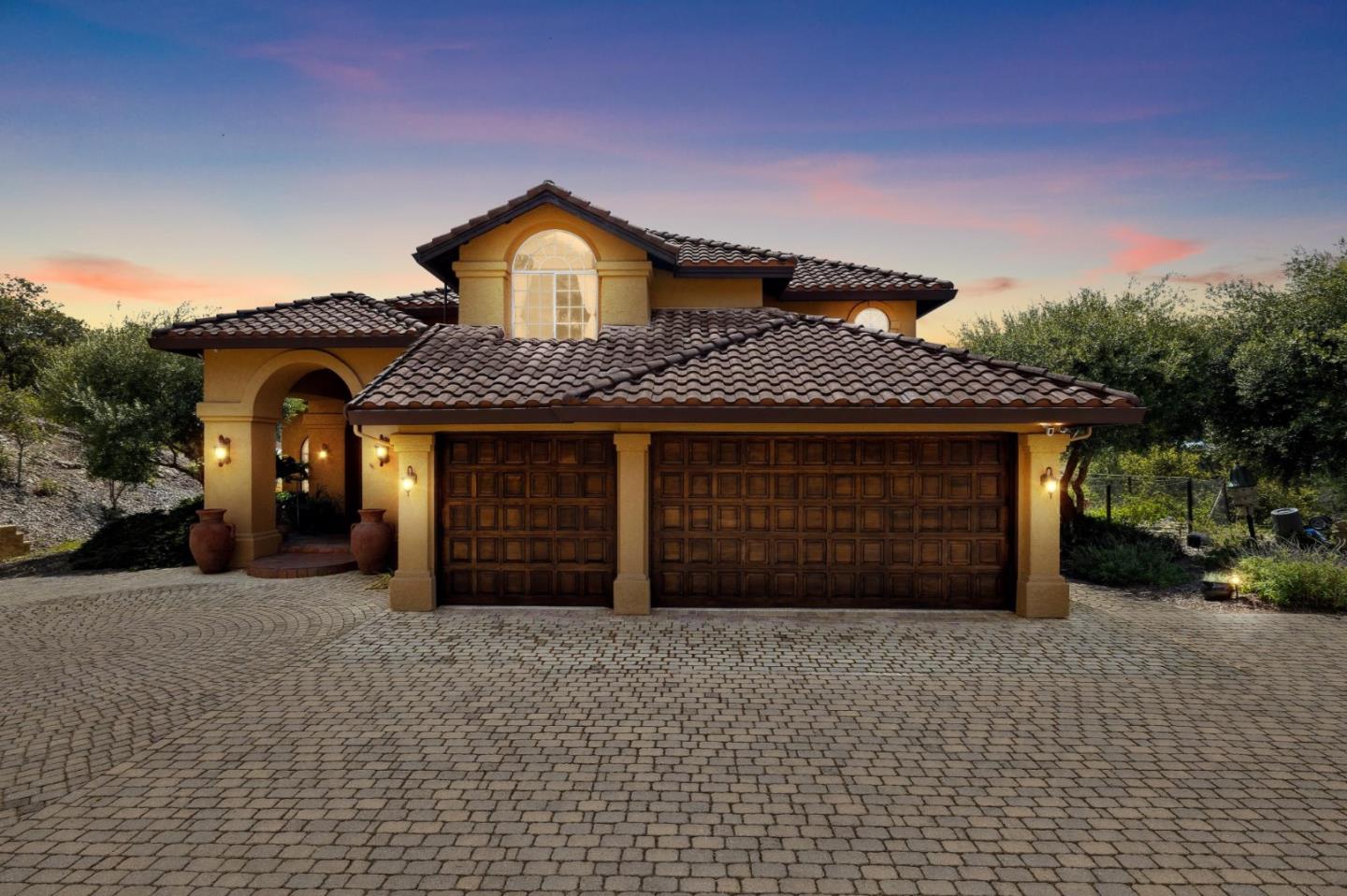 Detail Gallery Image 2 of 53 For 3600 via Mar Monte, Carmel,  CA 93923 - 5 Beds | 4 Baths