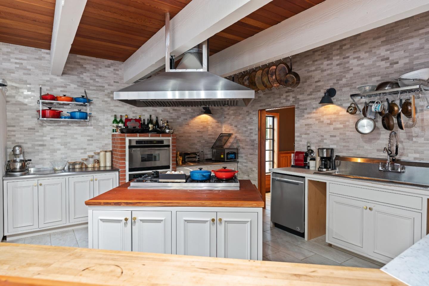 Detail Gallery Image 14 of 95 For 11025 Alba Rd, Ben Lomond,  CA 95005 - 5 Beds | 4 Baths