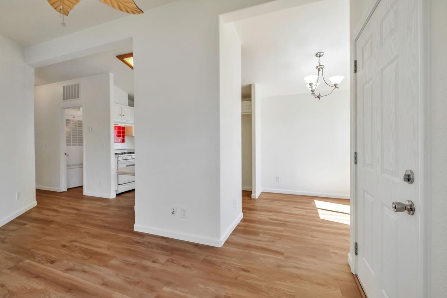 Detail Gallery Image 15 of 35 For 1625 Brommer St #12,  Santa Cruz,  CA 95062 - 3 Beds | 2 Baths