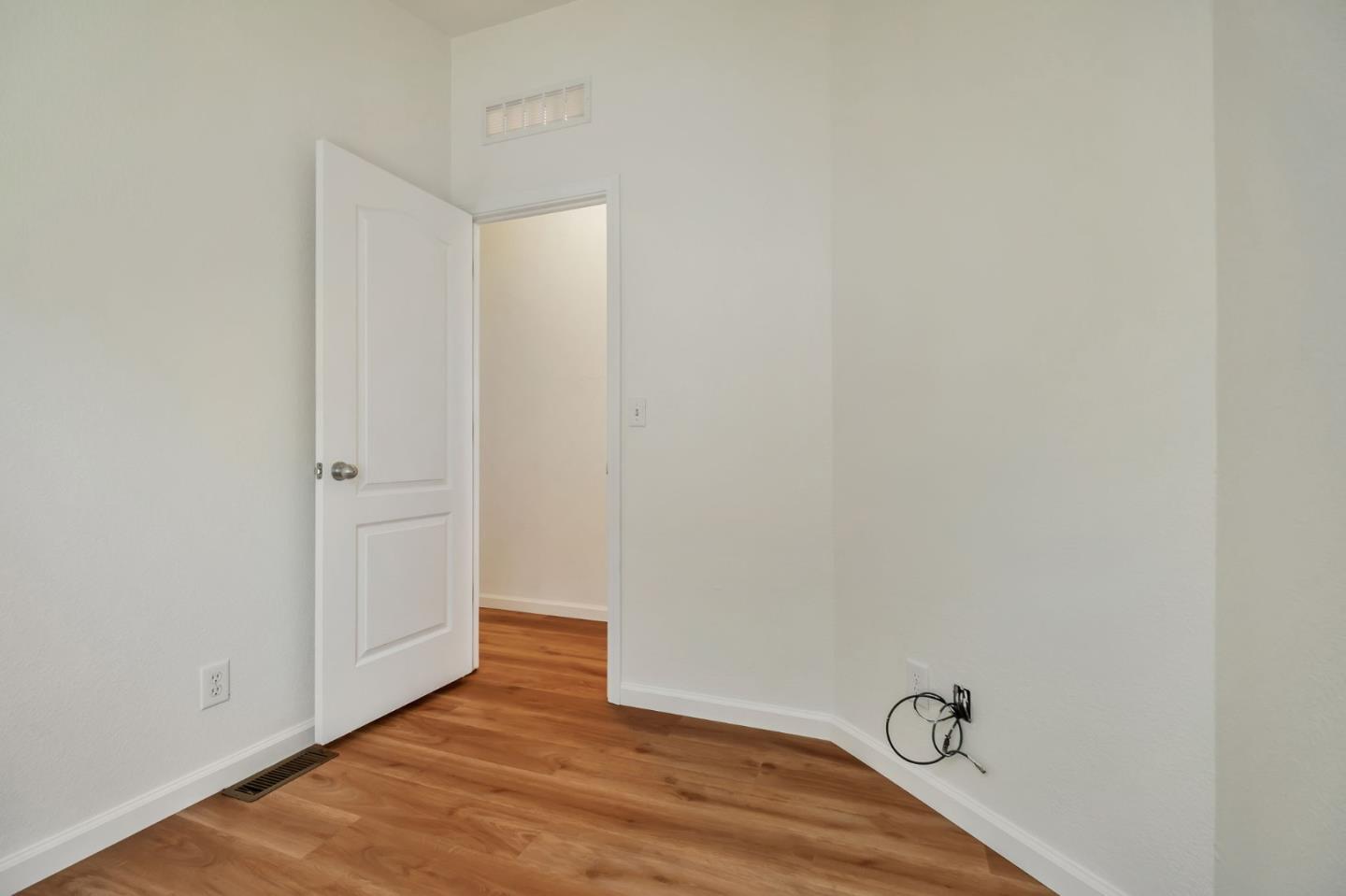 Detail Gallery Image 18 of 35 For 1625 Brommer St #12,  Santa Cruz,  CA 95062 - 3 Beds | 2 Baths
