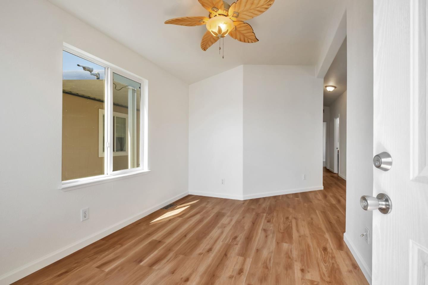 Detail Gallery Image 4 of 35 For 1625 Brommer St #12,  Santa Cruz,  CA 95062 - 3 Beds | 2 Baths