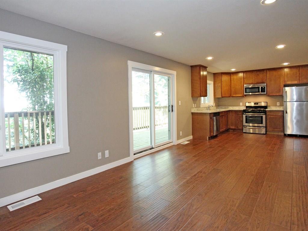 Detail Gallery Image 5 of 14 For 14750 Skyline Blvd #B,  Woodside,  CA 94062 - 2 Beds | 1 Baths