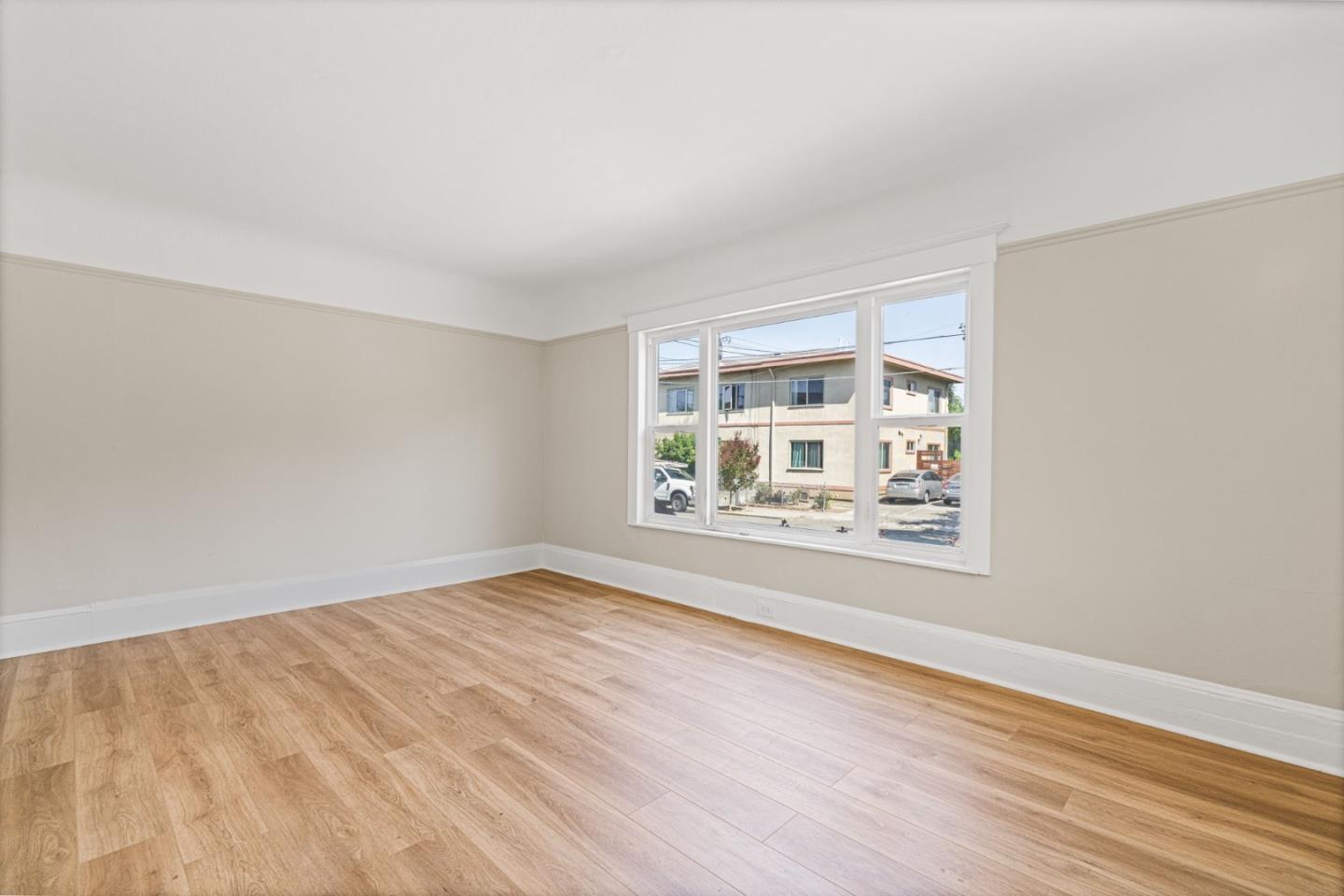 Detail Gallery Image 17 of 56 For 551 53rd St, Oakland,  CA 94609 - – Beds | – Baths