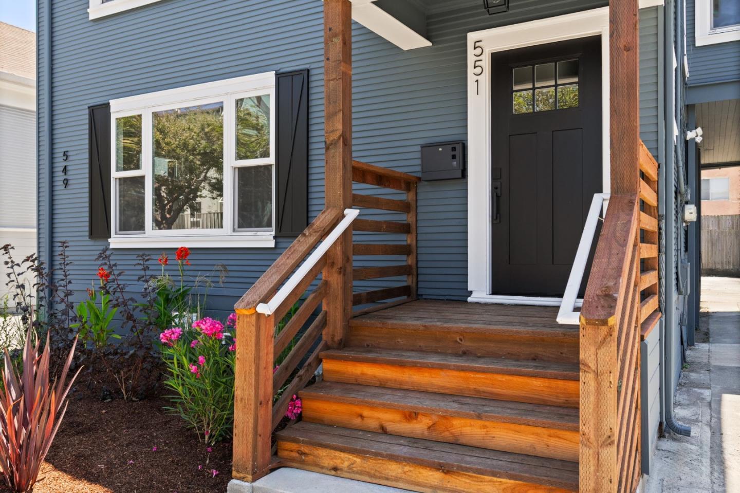 Detail Gallery Image 3 of 56 For 551 53rd St, Oakland,  CA 94609 - – Beds | – Baths