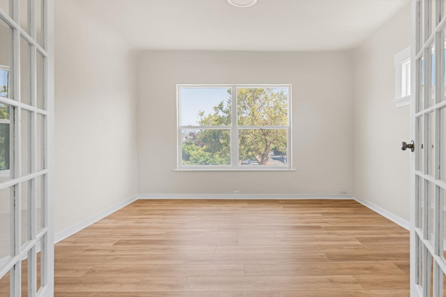 Detail Gallery Image 36 of 56 For 551 53rd St, Oakland,  CA 94609 - – Beds | – Baths