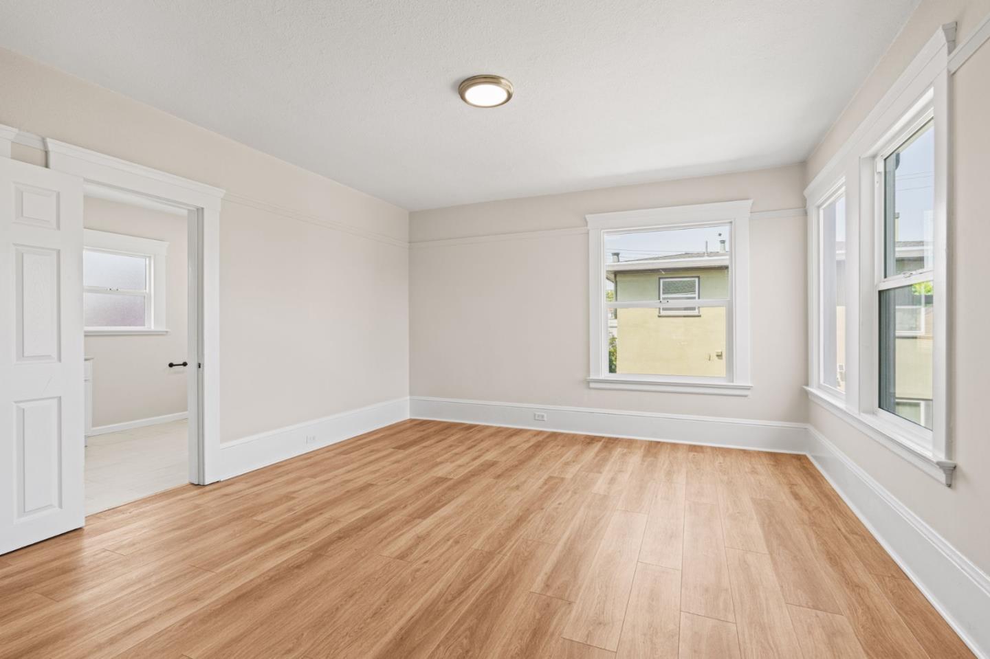 Detail Gallery Image 38 of 56 For 551 53rd St, Oakland,  CA 94609 - – Beds | – Baths