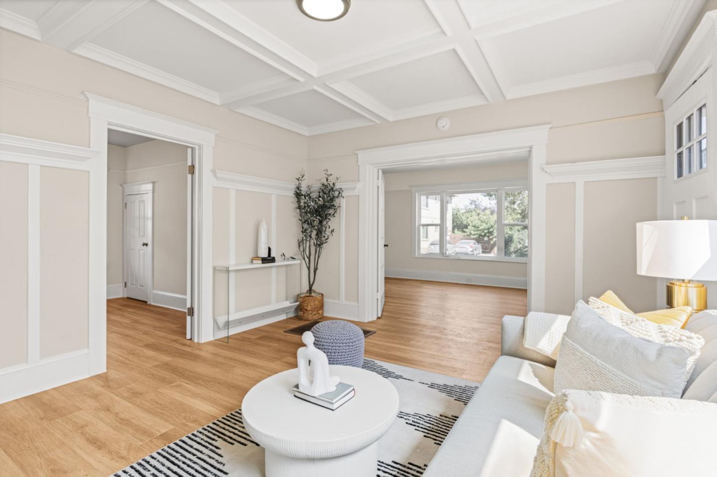 Detail Gallery Image 8 of 56 For 551 53rd St, Oakland,  CA 94609 - – Beds | – Baths