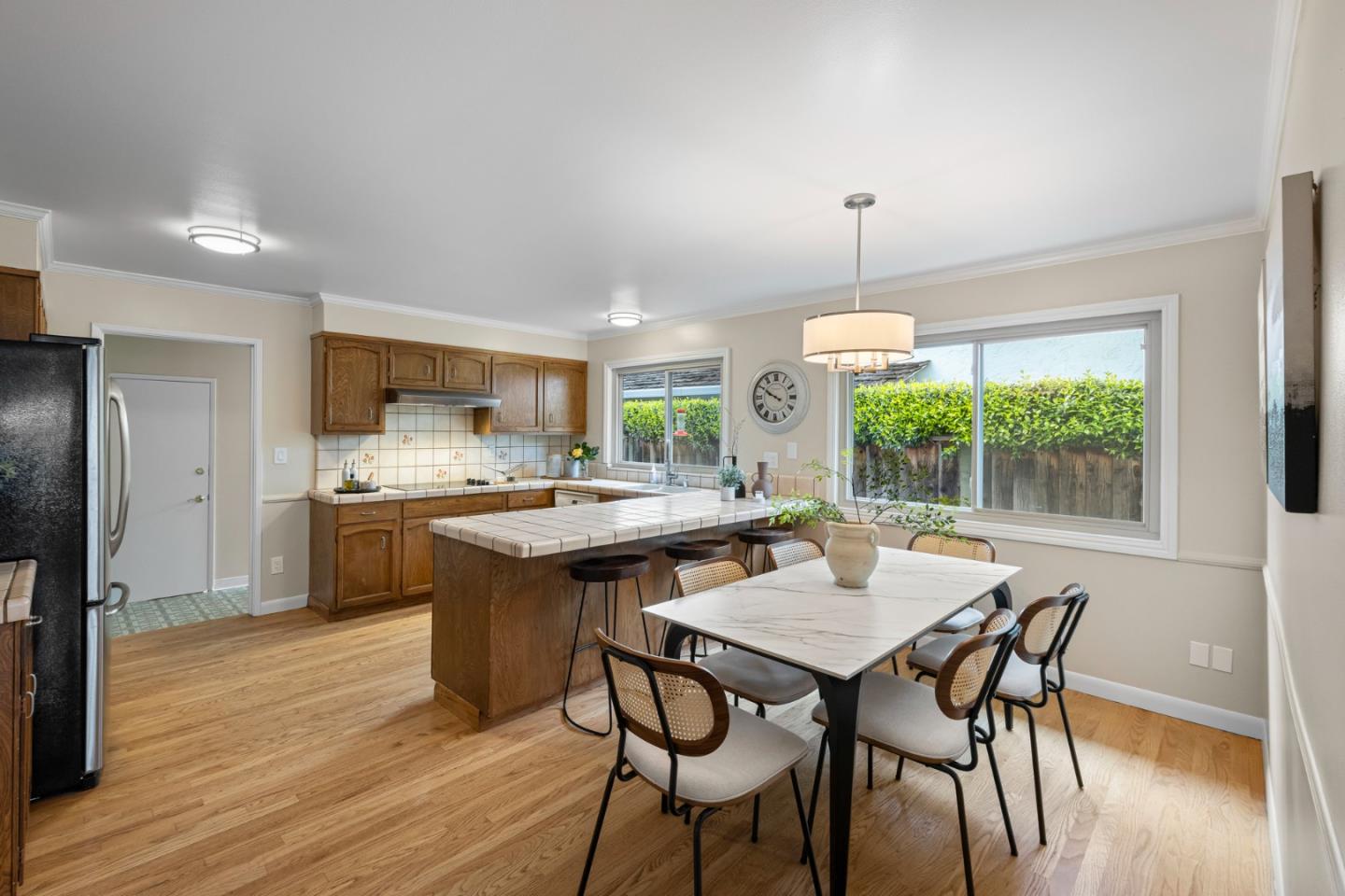 Detail Gallery Image 27 of 51 For 2356 Walden Sq, San Jose,  CA 95124 - 4 Beds | 2 Baths