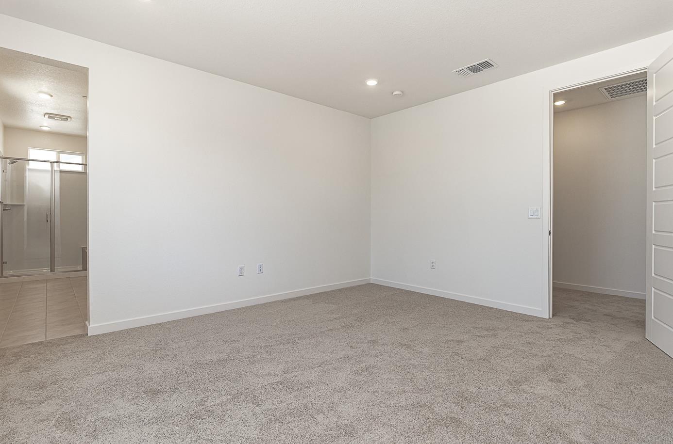 Detail Gallery Image 14 of 17 For 16013 Testarossa St, Lathrop,  CA 95330 - 4 Beds | 3 Baths