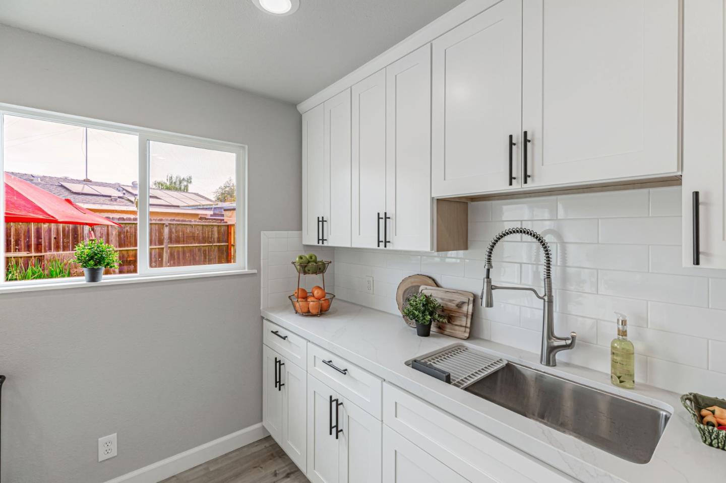 Detail Gallery Image 15 of 44 For 61 Verde Cir, Hollister,  CA 95023 - 3 Beds | 2 Baths