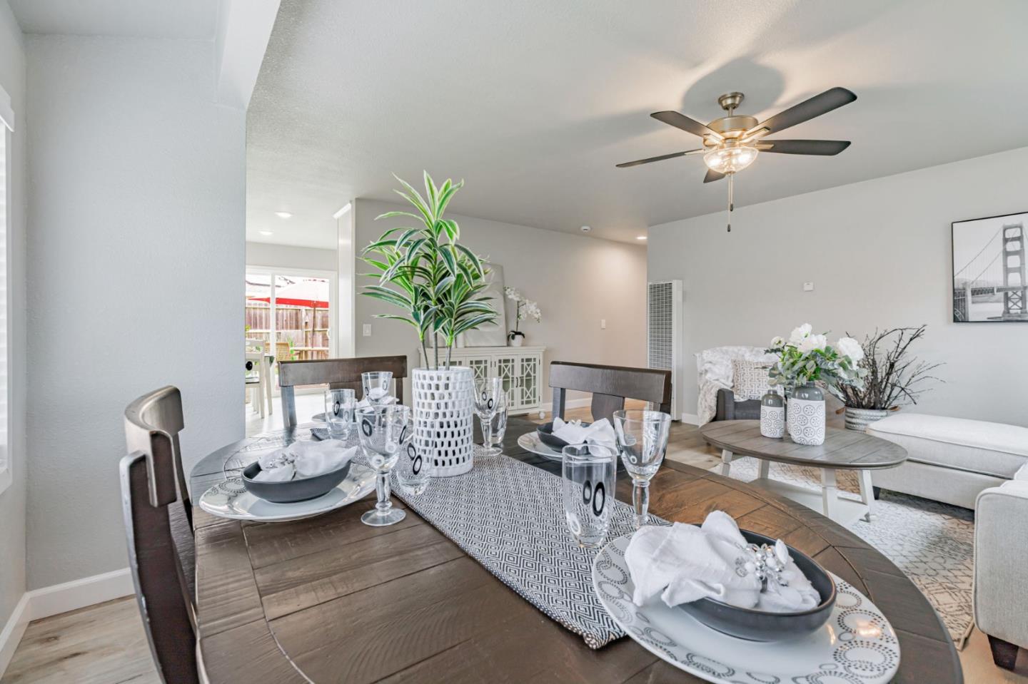 Detail Gallery Image 20 of 44 For 61 Verde Cir, Hollister,  CA 95023 - 3 Beds | 2 Baths