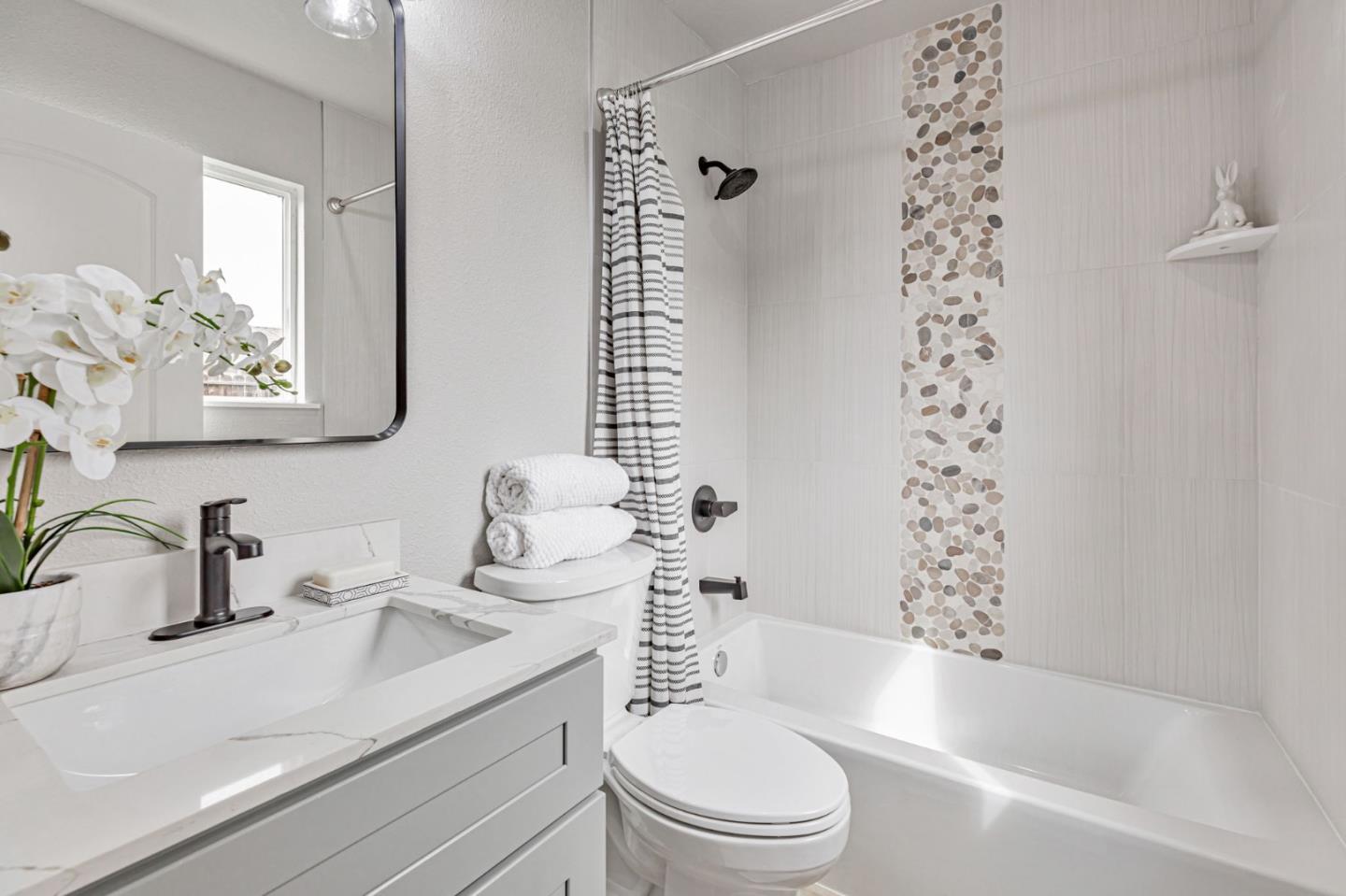 Detail Gallery Image 31 of 44 For 61 Verde Cir, Hollister,  CA 95023 - 3 Beds | 2 Baths