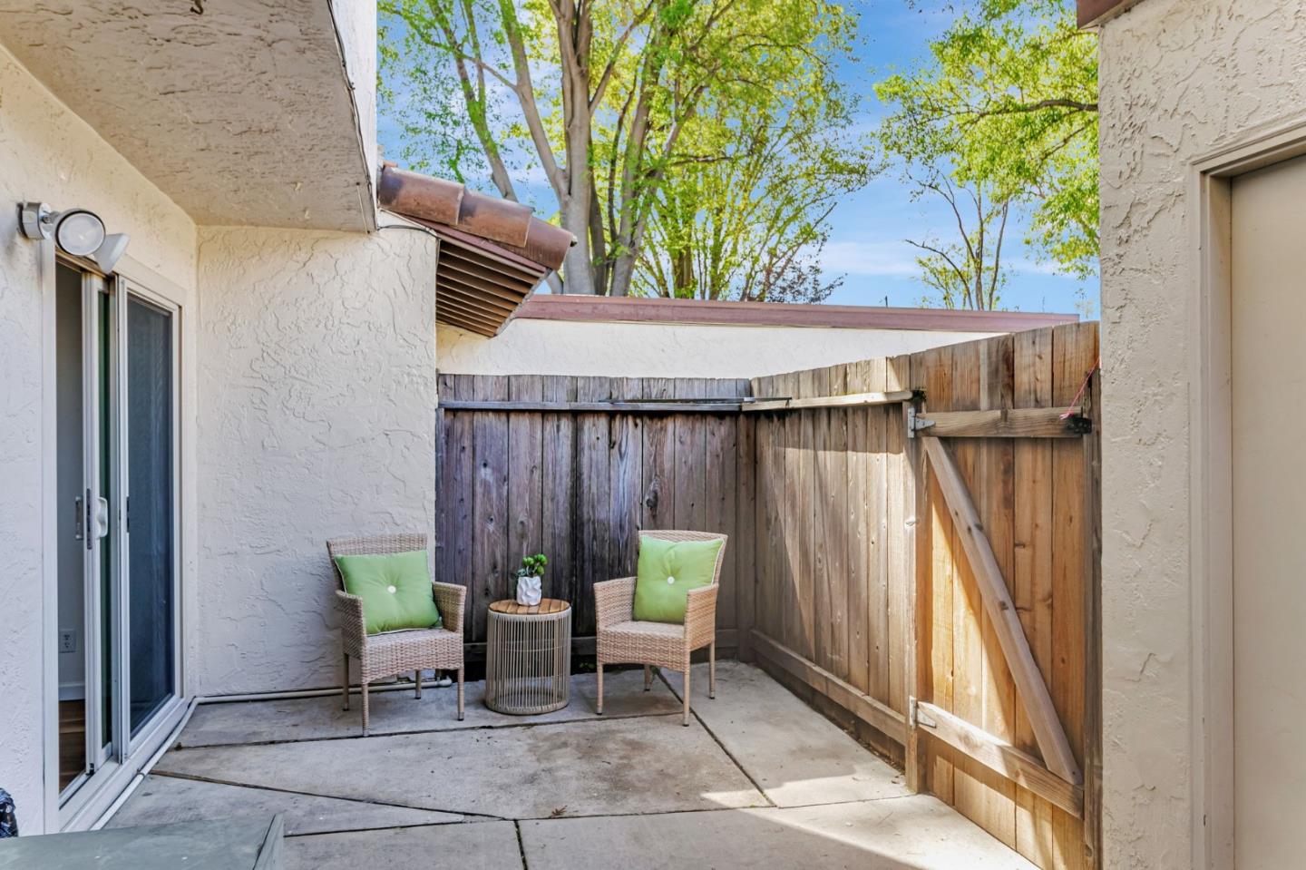Detail Gallery Image 22 of 26 For 153 Brahms Way, Sunnyvale,  CA 94087 - 3 Beds | 2/1 Baths