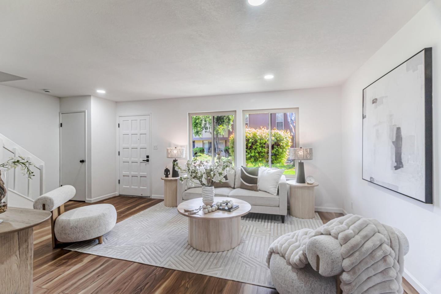 Detail Gallery Image 4 of 26 For 153 Brahms Way, Sunnyvale,  CA 94087 - 3 Beds | 2/1 Baths