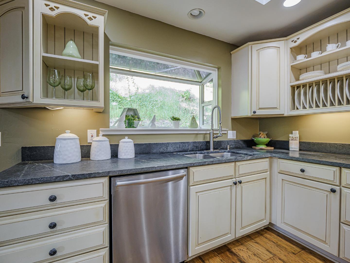 Detail Gallery Image 13 of 66 For 280 Zayante School Rd, Felton,  CA 95018 - 3 Beds | 2 Baths