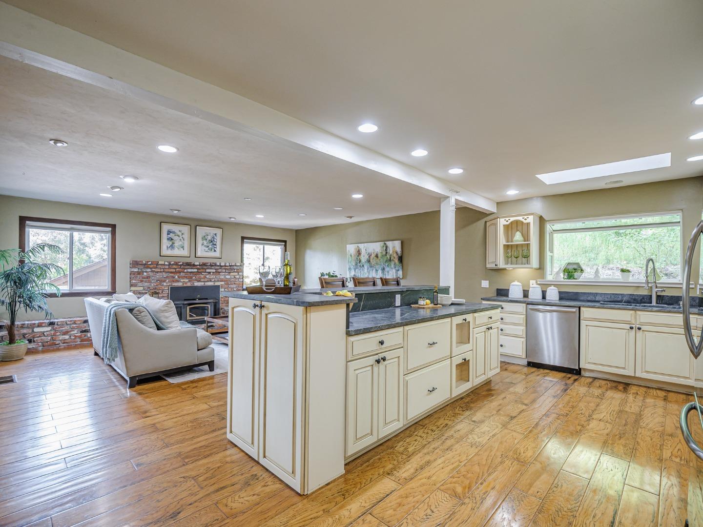 Detail Gallery Image 15 of 66 For 280 Zayante School Rd, Felton,  CA 95018 - 3 Beds | 2 Baths