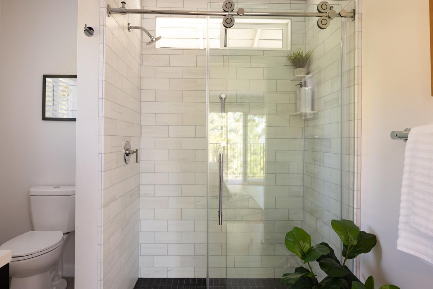 Detail Gallery Image 21 of 28 For 25450 via Cicindela, Carmel Valley,  CA 93923 - 3 Beds | 2/1 Baths