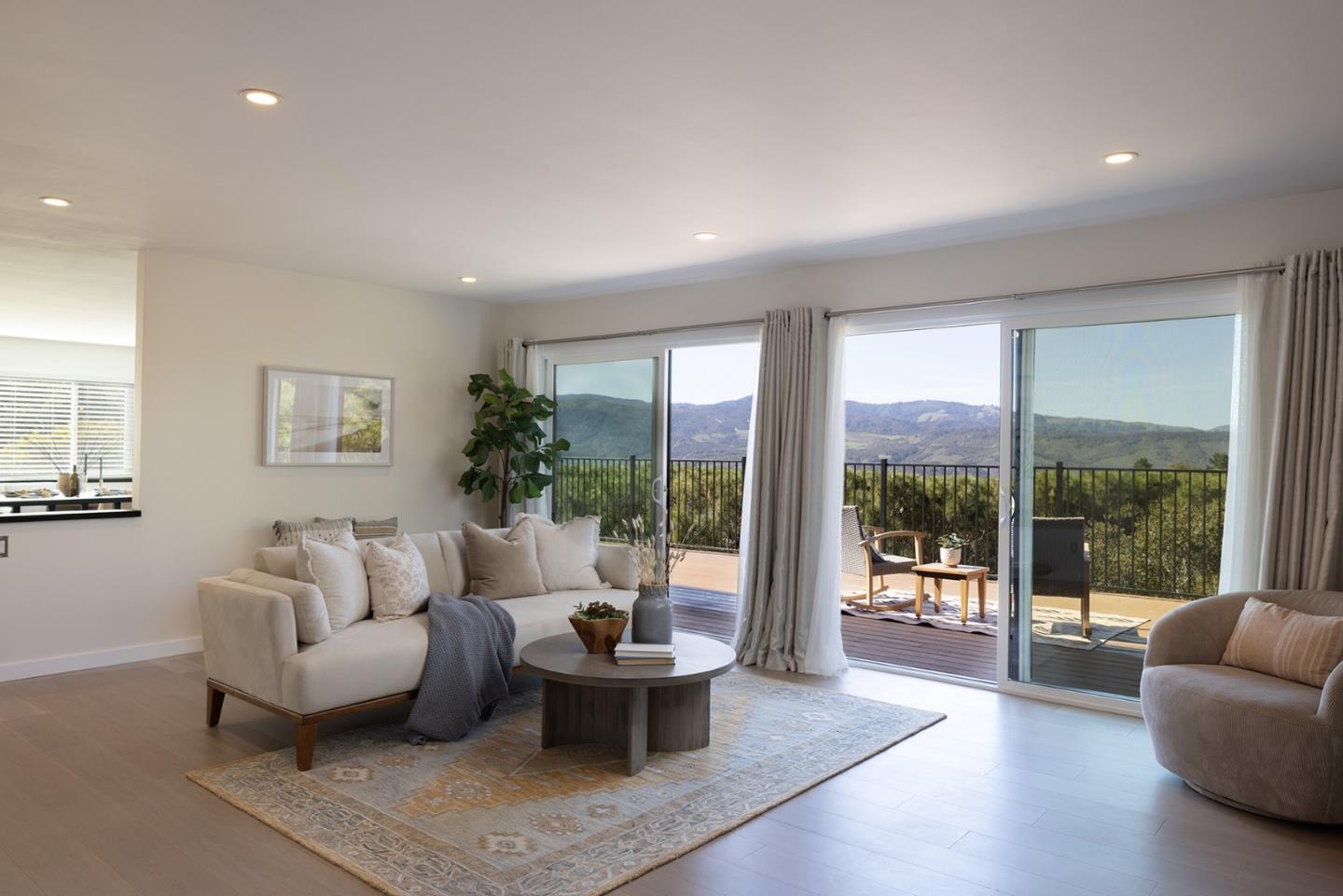 Detail Gallery Image 7 of 28 For 25450 via Cicindela, Carmel Valley,  CA 93923 - 3 Beds | 2/1 Baths