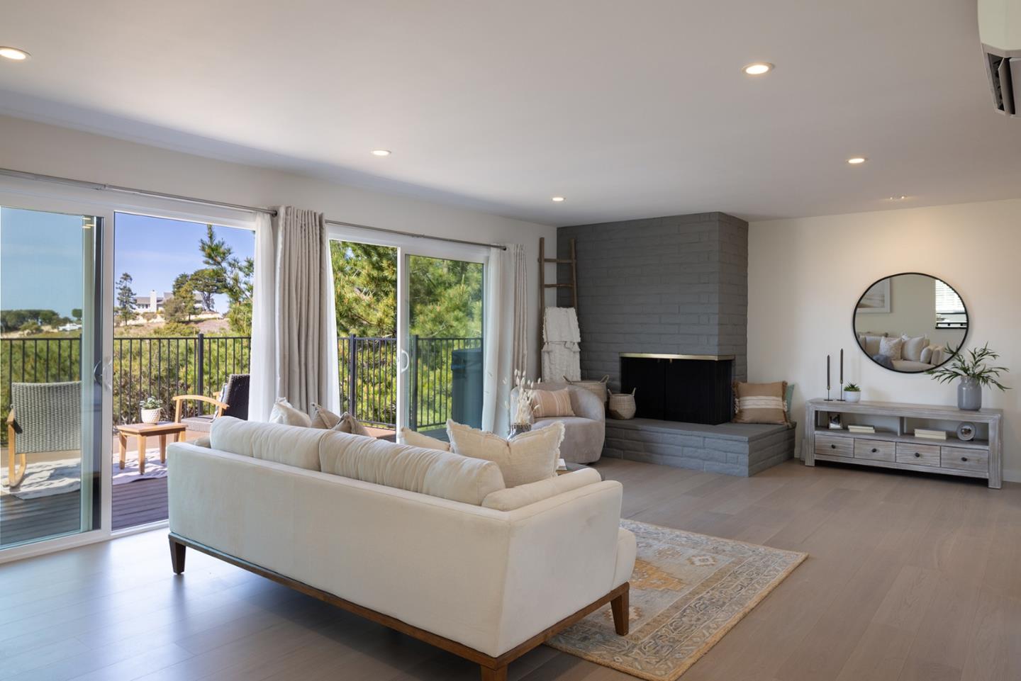 Detail Gallery Image 8 of 28 For 25450 via Cicindela, Carmel Valley,  CA 93923 - 3 Beds | 2/1 Baths