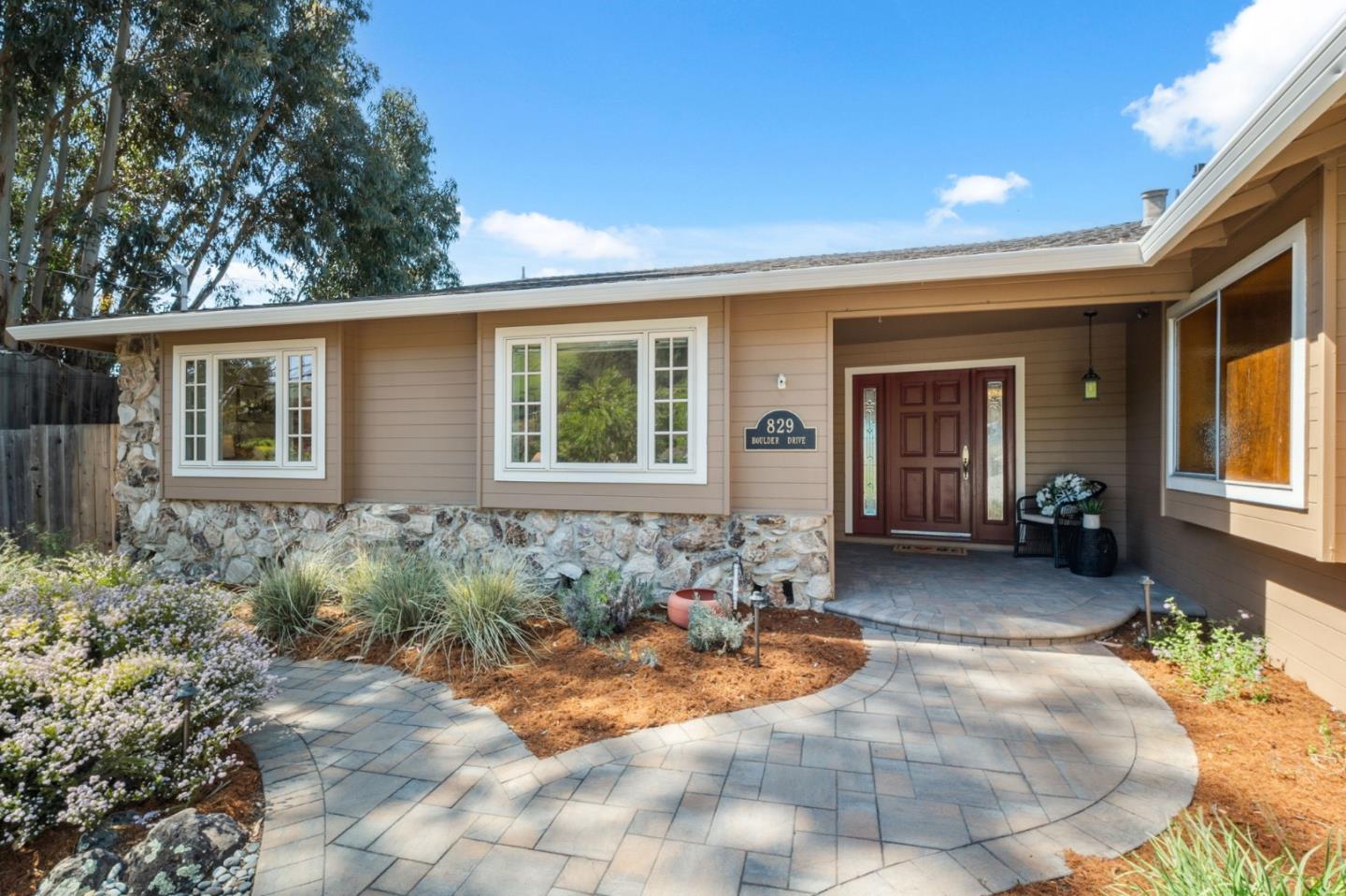 Detail Gallery Image 2 of 70 For 829 Boulder Dr, San Jose,  CA 95132 - 3 Beds | 2/1 Baths