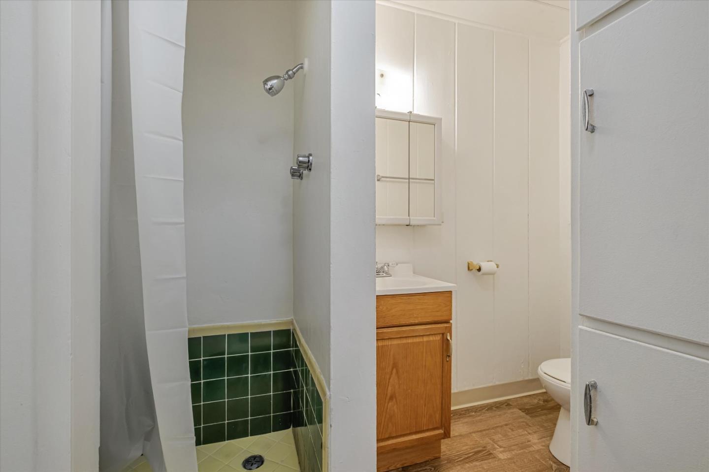 Detail Gallery Image 10 of 44 For 2735-2737 Soquel Ave, Santa Cruz,  CA 95062 - – Beds | – Baths