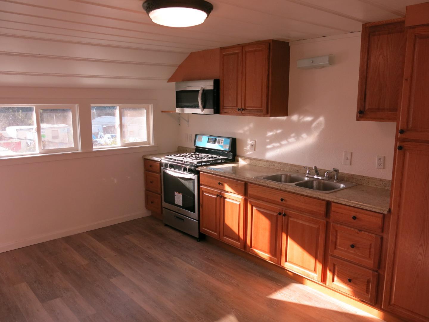Detail Gallery Image 23 of 44 For 2735-2737 Soquel Ave, Santa Cruz,  CA 95062 - – Beds | – Baths