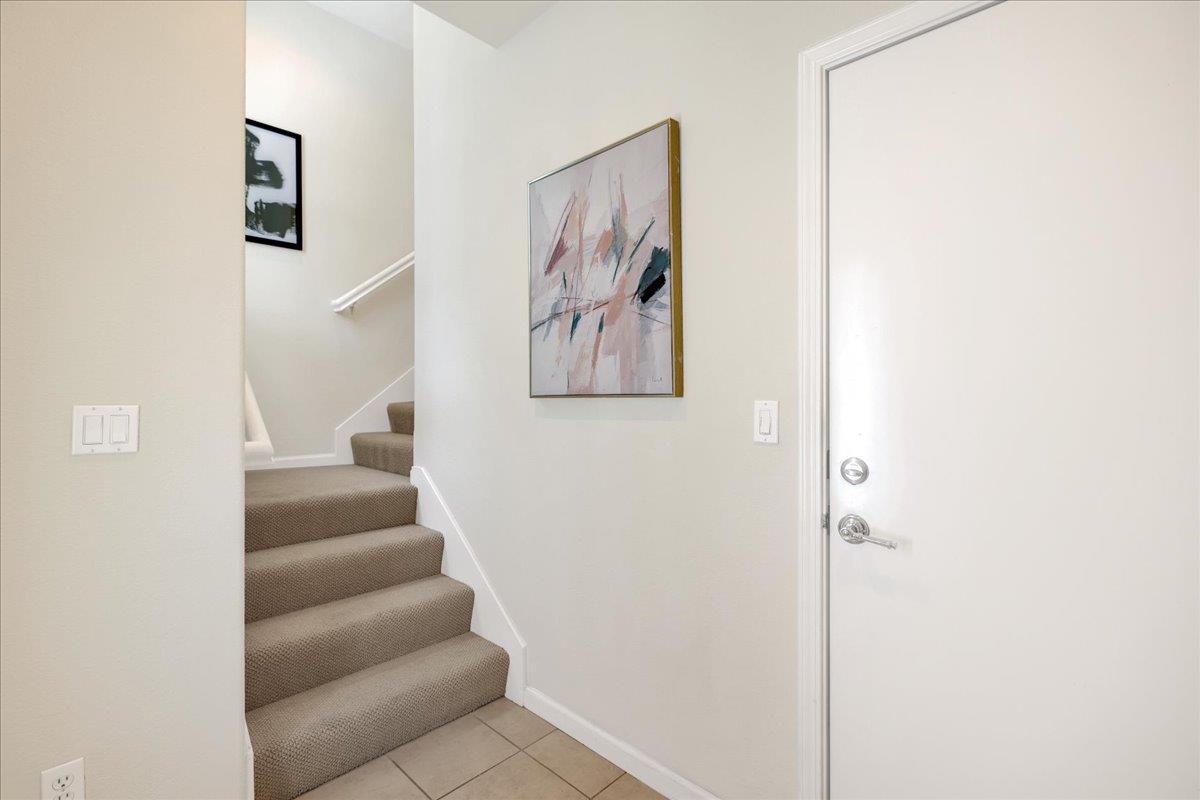 Detail Gallery Image 25 of 71 For 1283 De Altura Cmn, San Jose,  CA 95126 - 2 Beds | 2/1 Baths