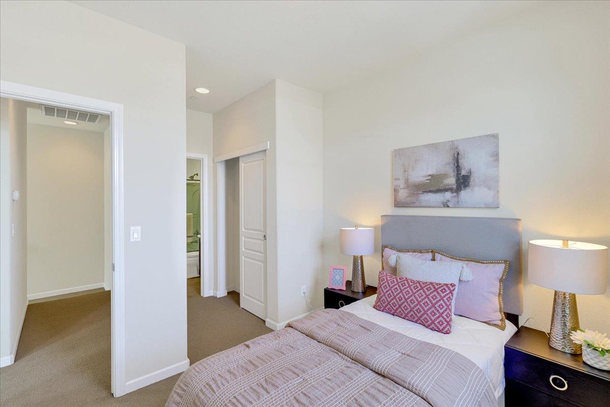 Detail Gallery Image 29 of 71 For 1283 De Altura Cmn, San Jose,  CA 95126 - 2 Beds | 2/1 Baths