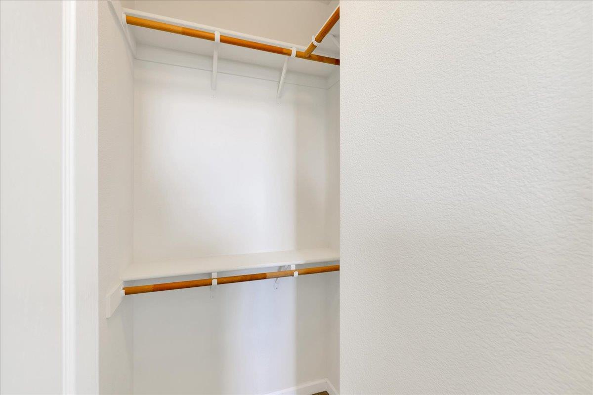 Detail Gallery Image 35 of 71 For 1283 De Altura Cmn, San Jose,  CA 95126 - 2 Beds | 2/1 Baths