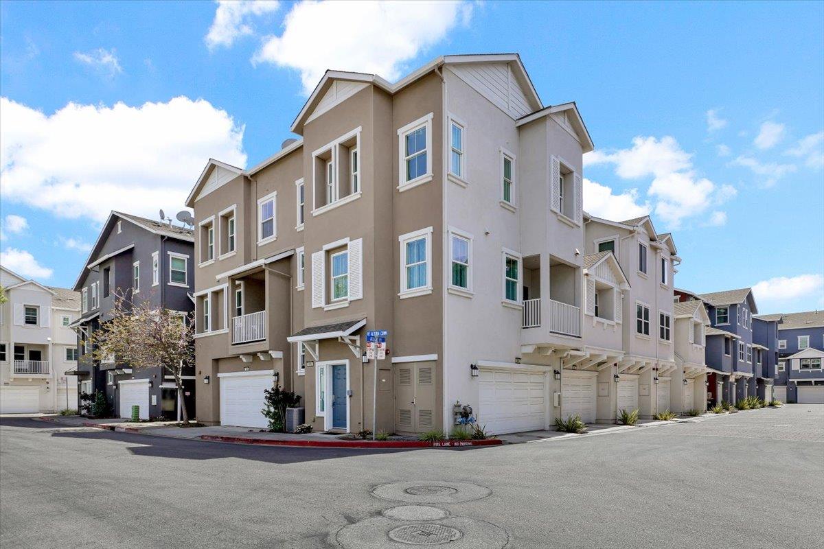 Detail Gallery Image 43 of 71 For 1283 De Altura Cmn, San Jose,  CA 95126 - 2 Beds | 2/1 Baths