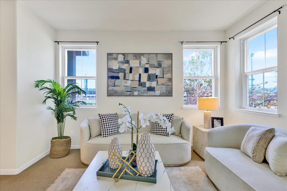 Detail Gallery Image 8 of 71 For 1283 De Altura Cmn, San Jose,  CA 95126 - 2 Beds | 2/1 Baths