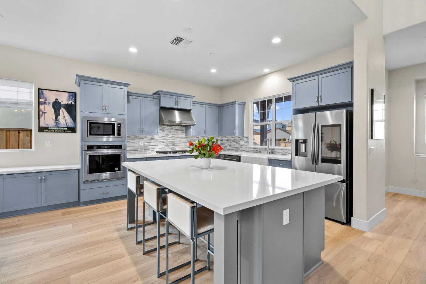 Detail Gallery Image 11 of 51 For 478 Lassen Way, Marina,  CA 93933 - 4 Beds | 2/1 Baths