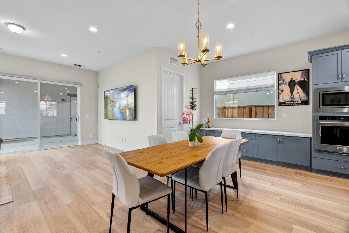 Detail Gallery Image 16 of 51 For 478 Lassen Way, Marina,  CA 93933 - 4 Beds | 2/1 Baths