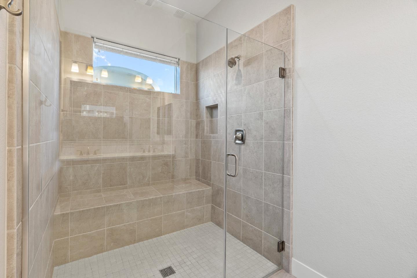 Detail Gallery Image 29 of 51 For 478 Lassen Way, Marina,  CA 93933 - 4 Beds | 2/1 Baths