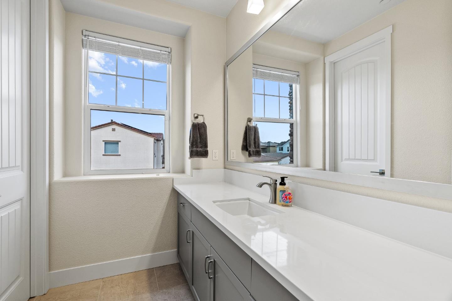 Detail Gallery Image 35 of 51 For 478 Lassen Way, Marina,  CA 93933 - 4 Beds | 2/1 Baths