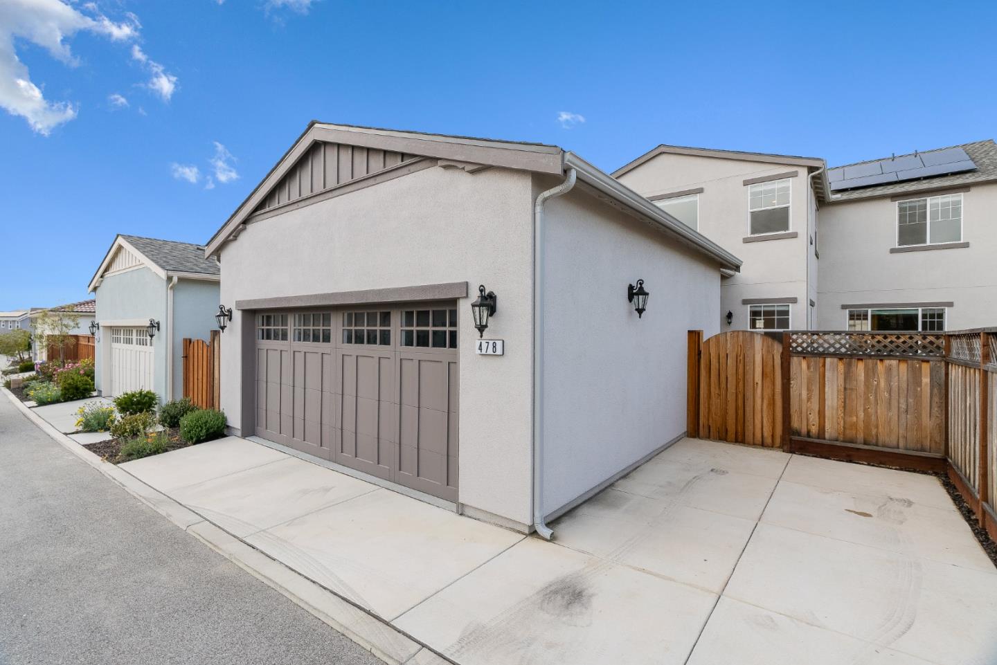 Detail Gallery Image 5 of 51 For 478 Lassen Way, Marina,  CA 93933 - 4 Beds | 2/1 Baths
