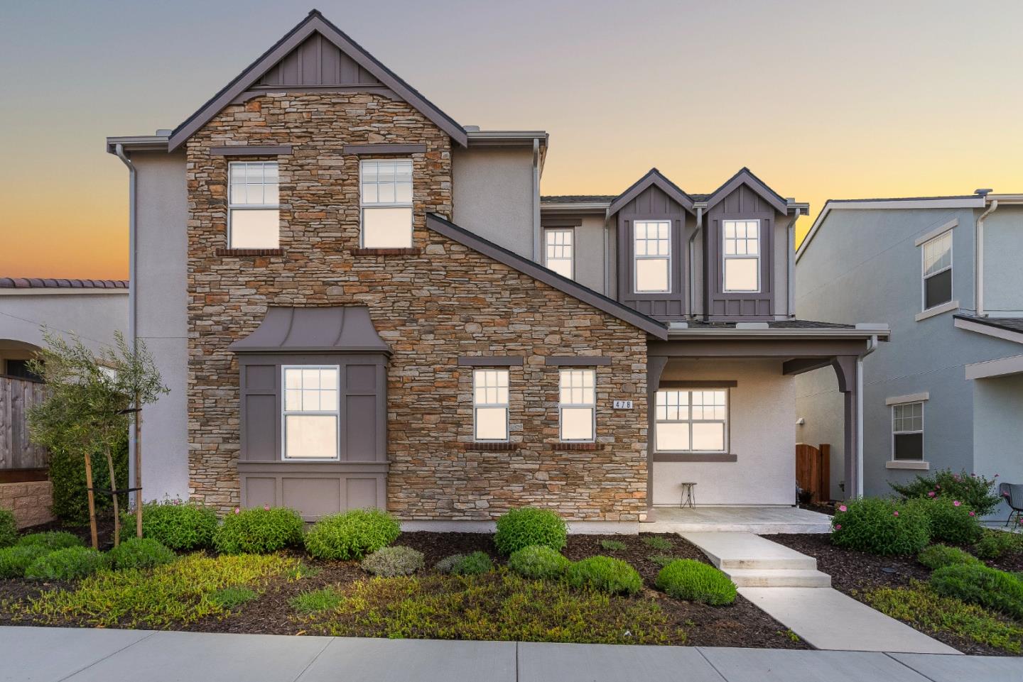 Detail Gallery Image 7 of 51 For 478 Lassen Way, Marina,  CA 93933 - 4 Beds | 2/1 Baths