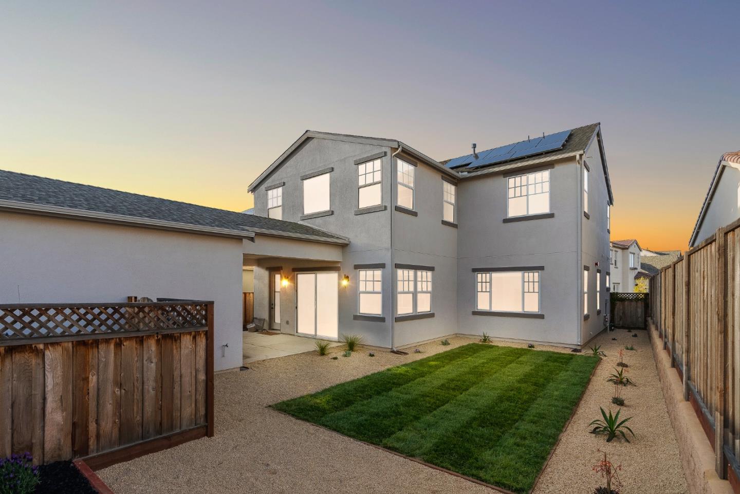 Detail Gallery Image 8 of 51 For 478 Lassen Way, Marina,  CA 93933 - 4 Beds | 2/1 Baths