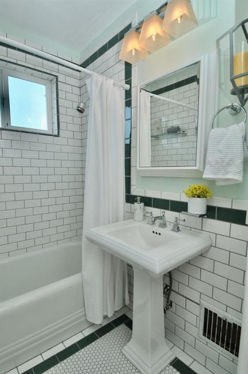 Detail Gallery Image 7 of 20 For 525 9th Avenue, San Mateo,  CA 94401 - 3 Beds | 2 Baths