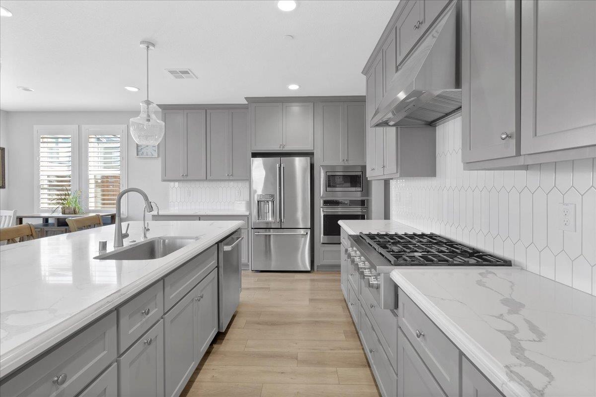 Detail Gallery Image 12 of 34 For 277 Skyview Dr, Marina,  CA 93933 - 4 Beds | 3 Baths