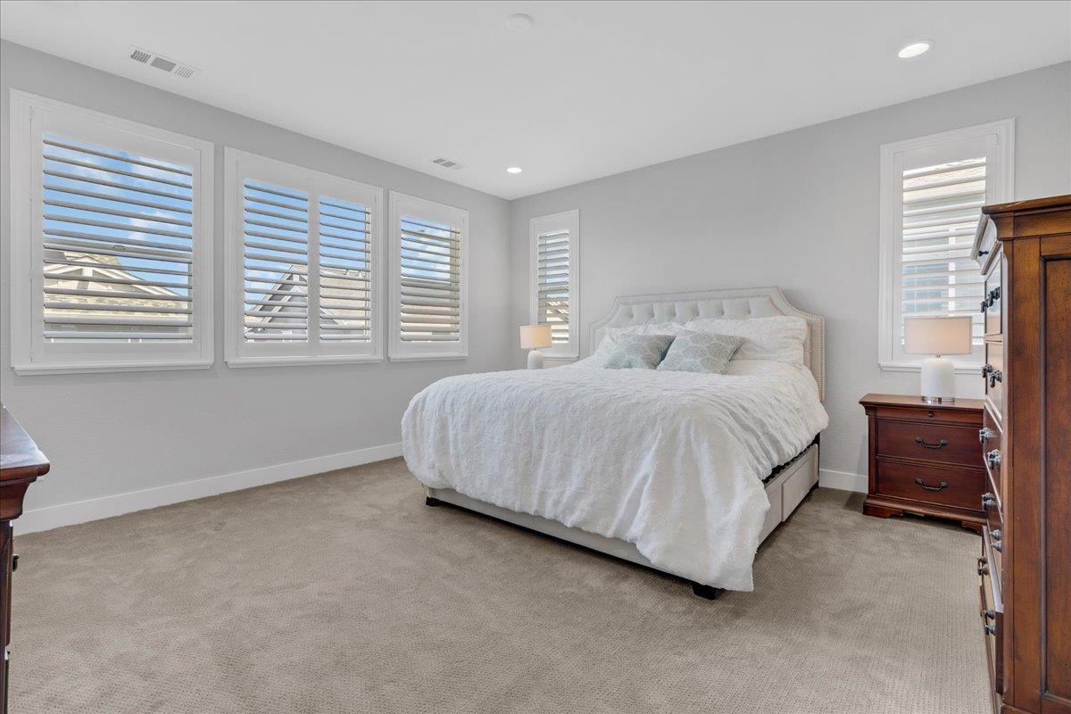 Detail Gallery Image 18 of 34 For 277 Skyview Dr, Marina,  CA 93933 - 4 Beds | 3 Baths