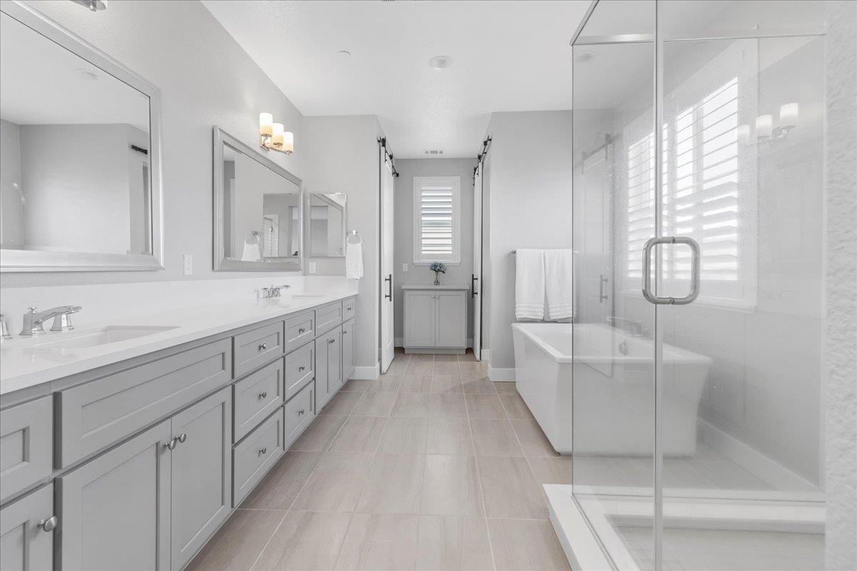 Detail Gallery Image 19 of 34 For 277 Skyview Dr, Marina,  CA 93933 - 4 Beds | 3 Baths